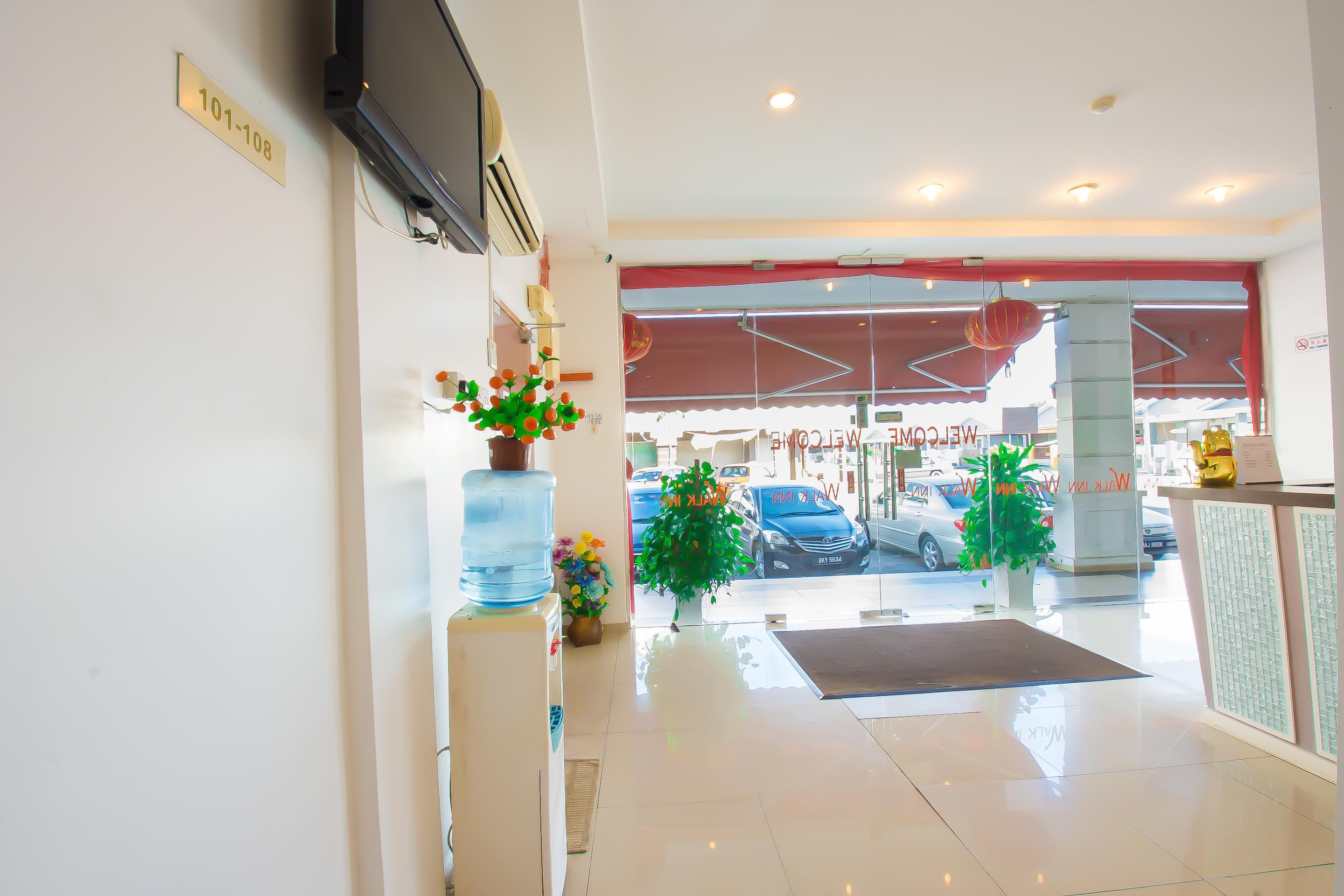 Oyo 582 Hotel Walk Inn Kampong Pasir Puteh  Екстер'єр фото