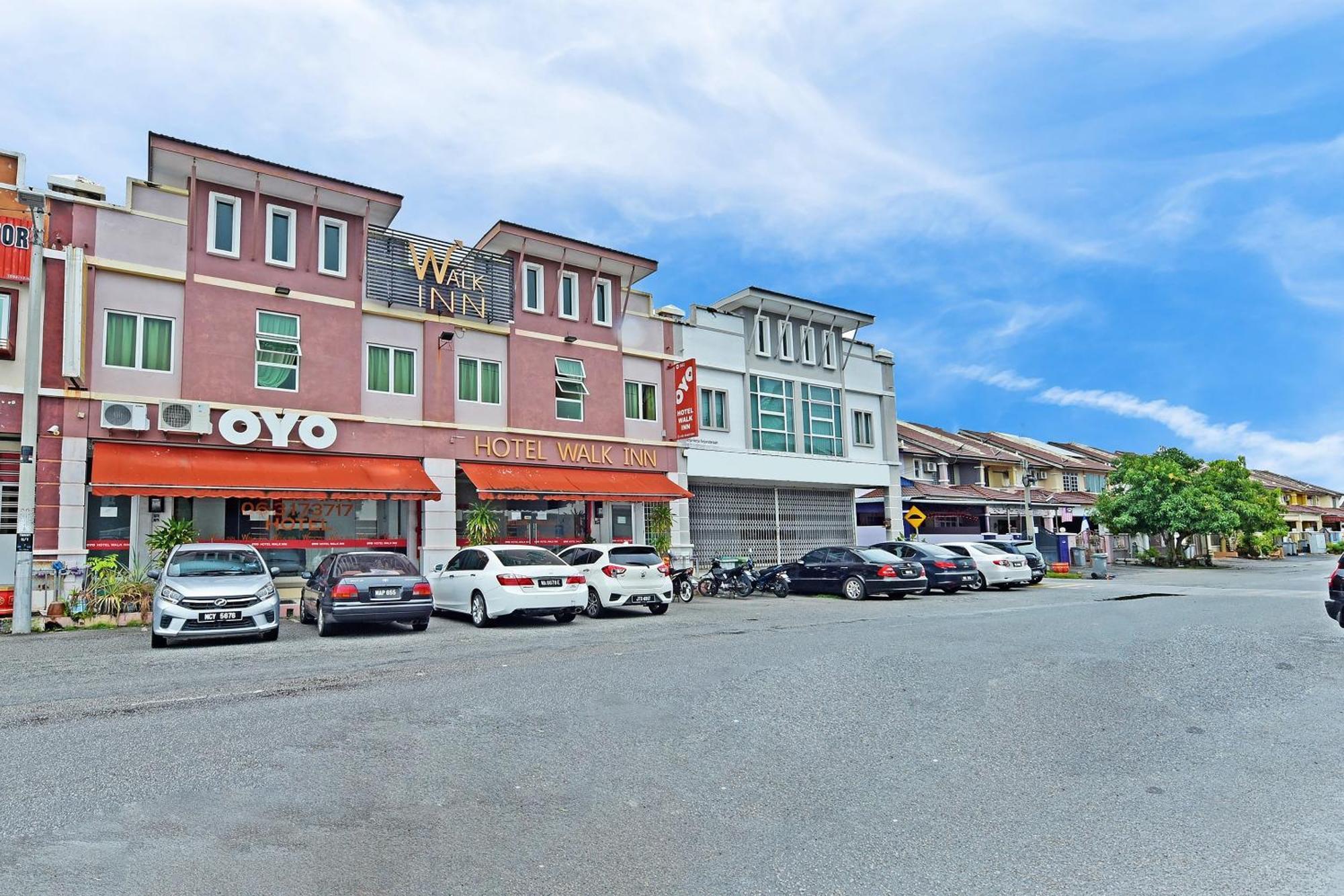 Oyo 582 Hotel Walk Inn Kampong Pasir Puteh  Екстер'єр фото